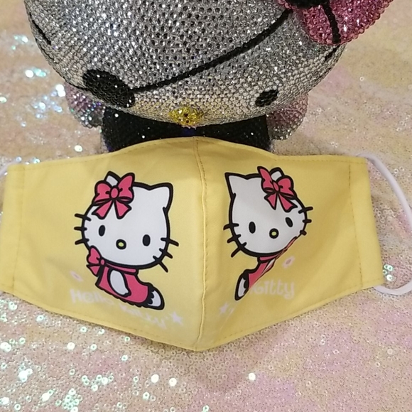 Hello Kitty Soft Face Mask - Picture 4 of 7
